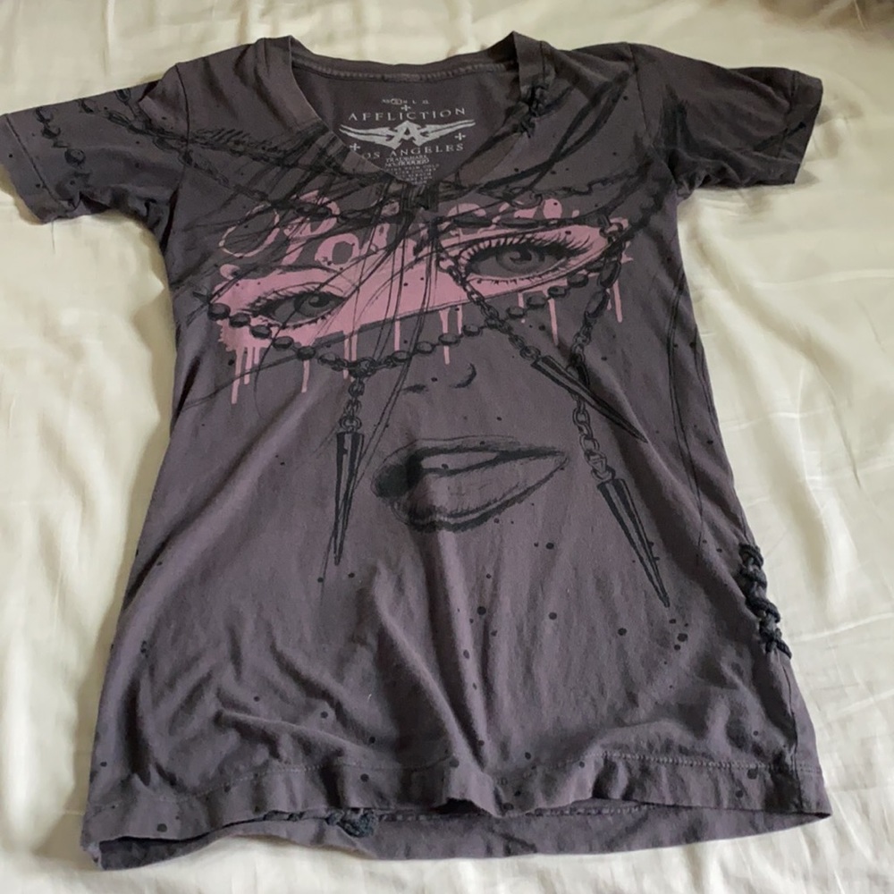 Affliction tshirt - Picture 10 of 10
